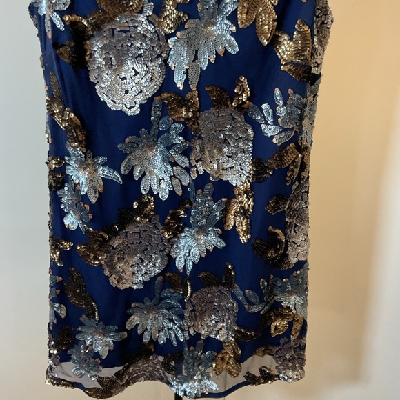 13. Alya Navy and Silver Floral Sequin Shift Party Mini Dress Size Large - Picture 3 of 9